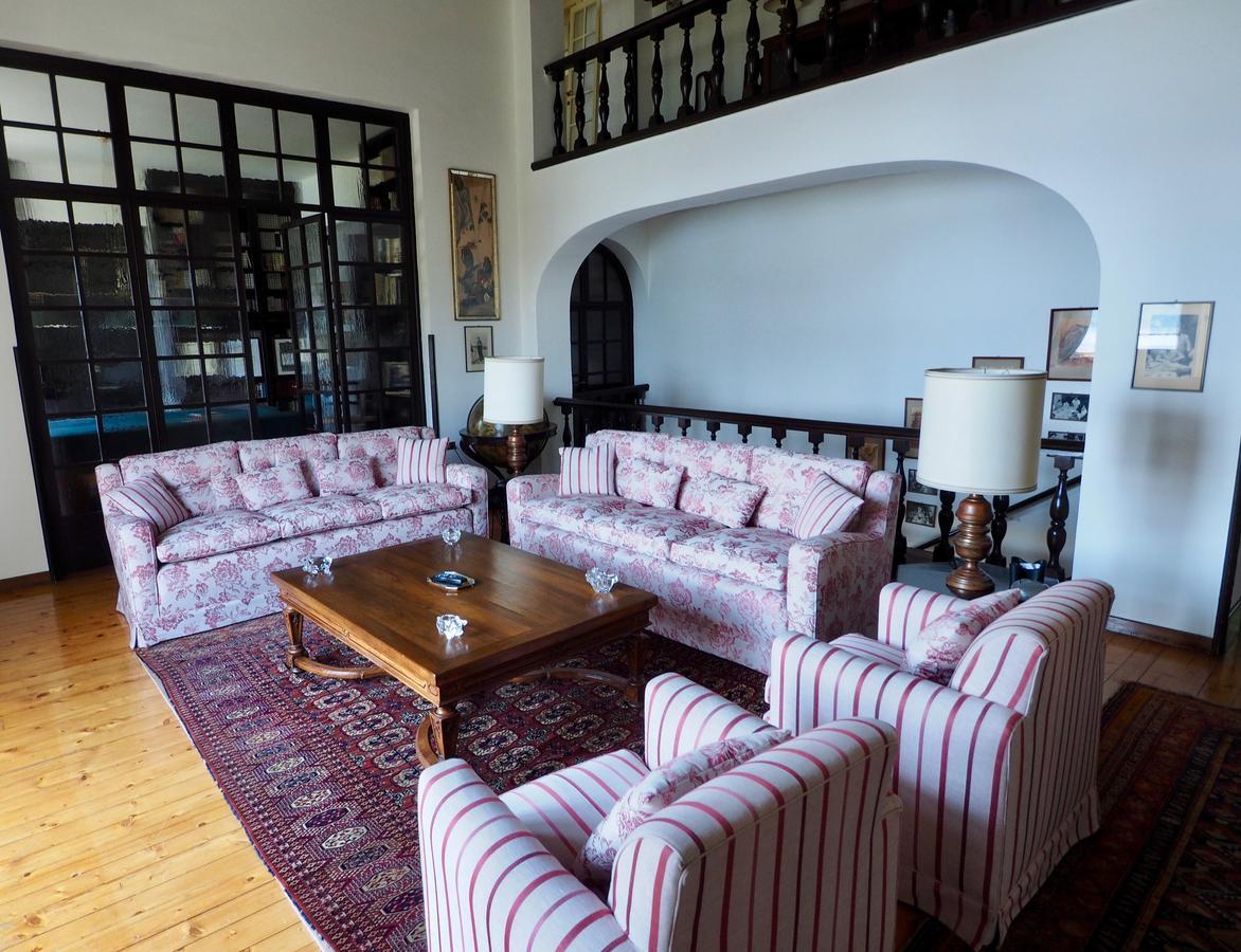 Bed and Breakfast Casa Mondadori Меїна Екстер'єр фото